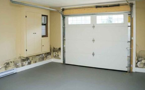 Optrekkend vocht in de garage 